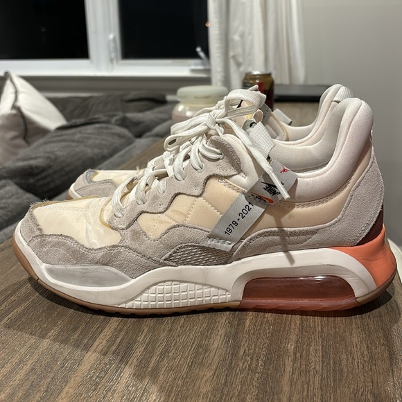 Nike Air Jordan MA2 SP Summit White Black Light Bone Size 10 - Picture 3 of 5